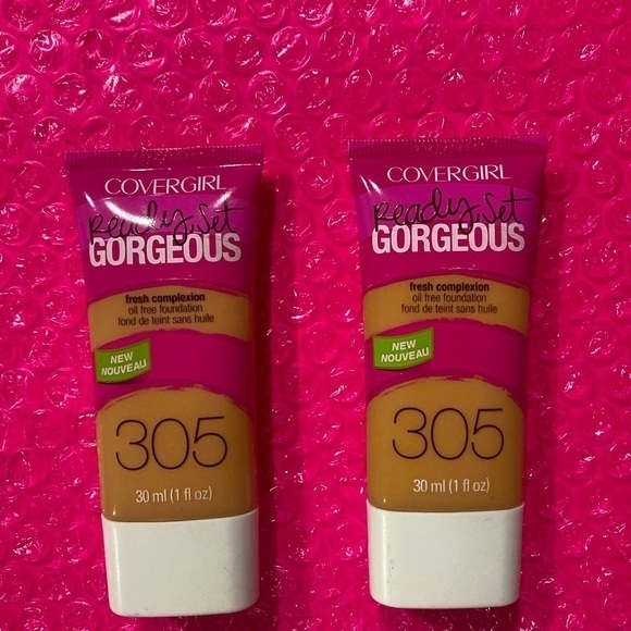 COVERGIRL Other - 🌞 2x COVERGIRL Ready Set Gorgeous fresh complexion foundation- 305 GOLDEN TAN